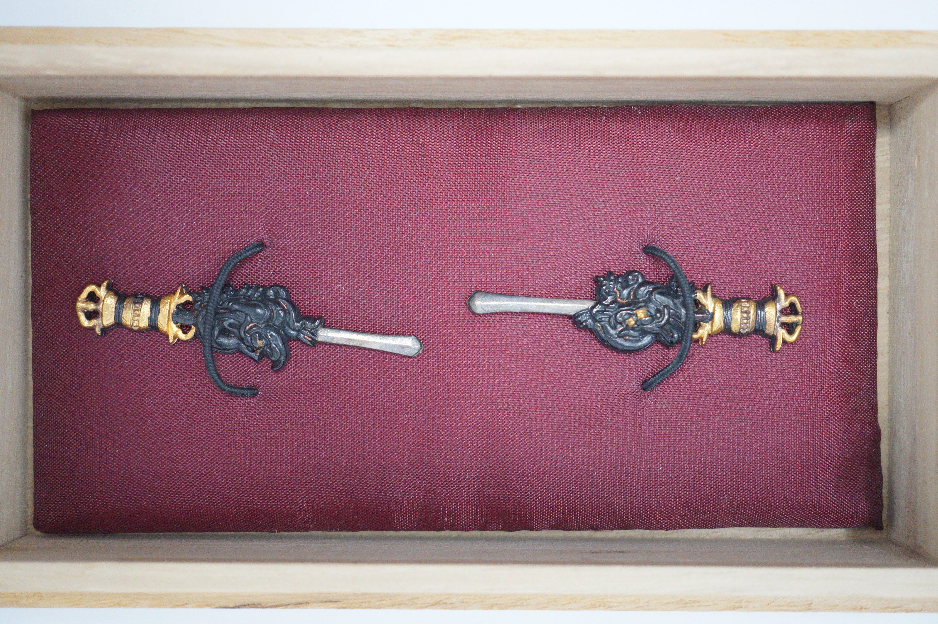 Japanisches Menuki-Schwert-Ornament-Set Drache auf Schwert-Design in Box aus Japan 0803D5