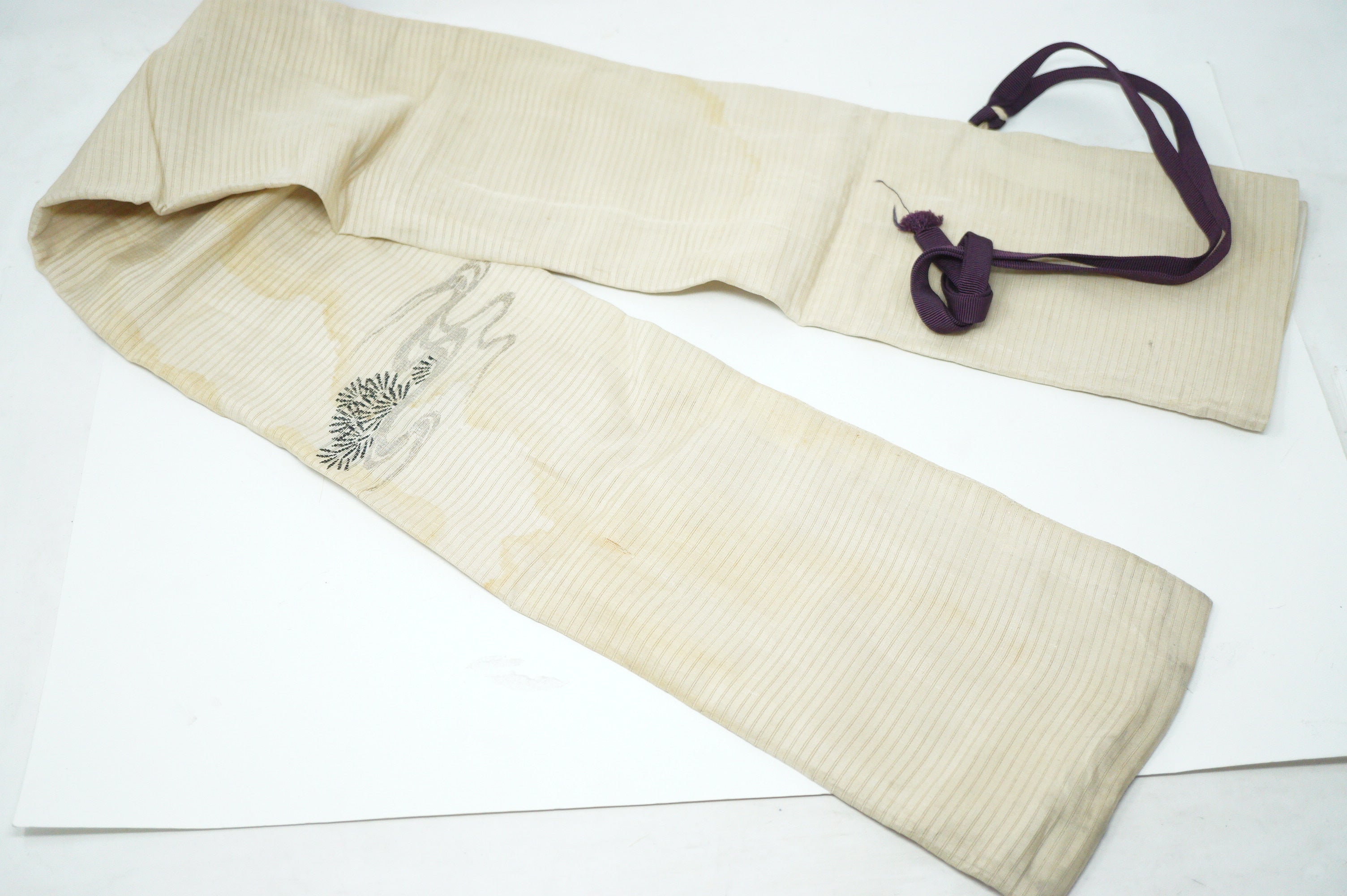 Antikes Wakizashi-Schwert mit Holzklinge und Zubehör 0602D5