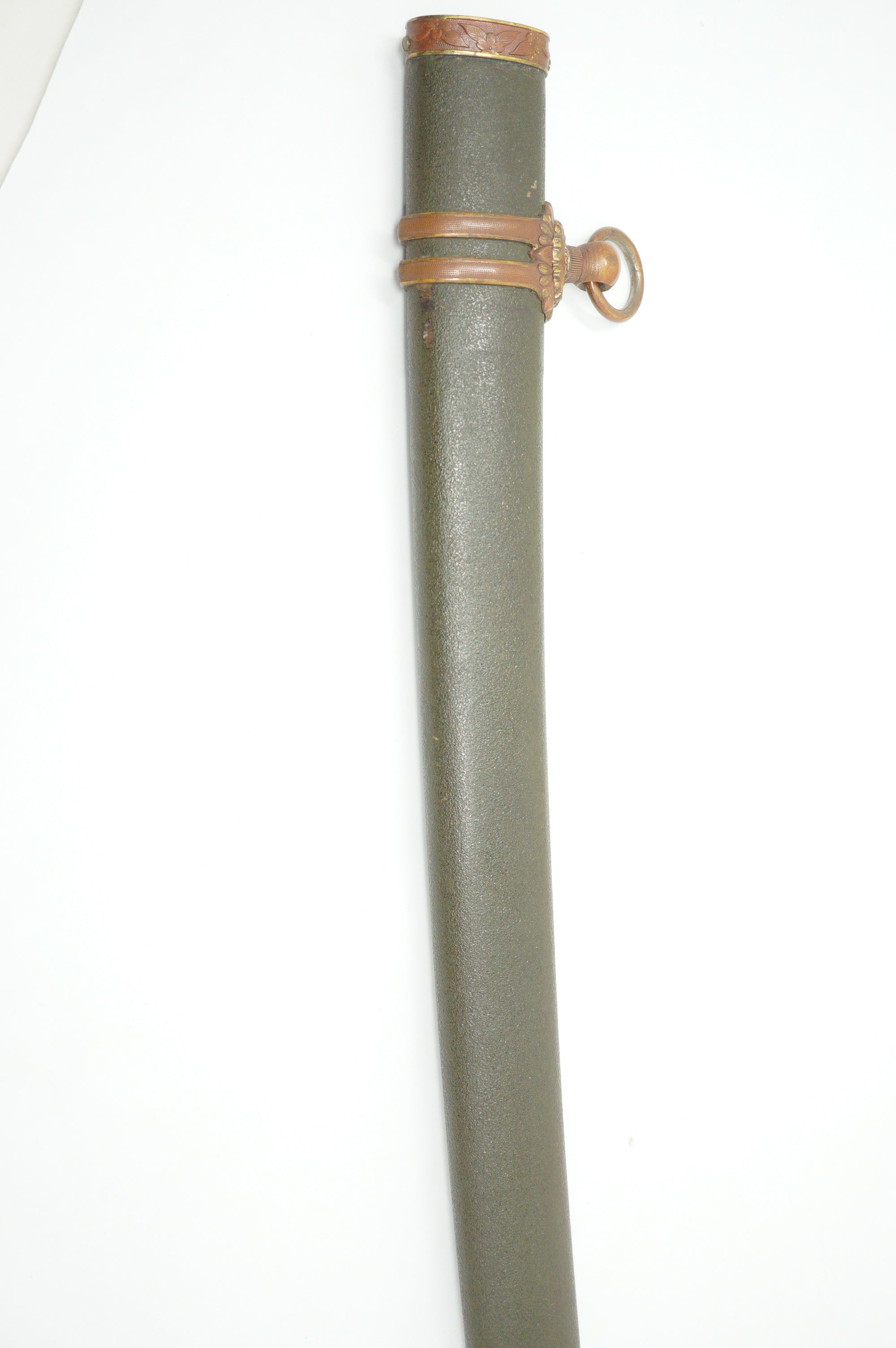 Japanese Gunto 2. WW Original Officer's Sword with Family Crest Authentic from Japan 0331G5