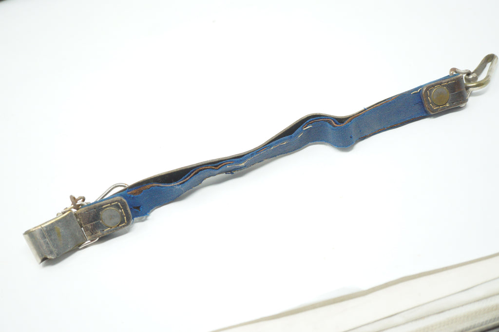 Japanese Gunto 2. WW Original Officer's Sword with Family Crest Authentic from Japan 0331G5