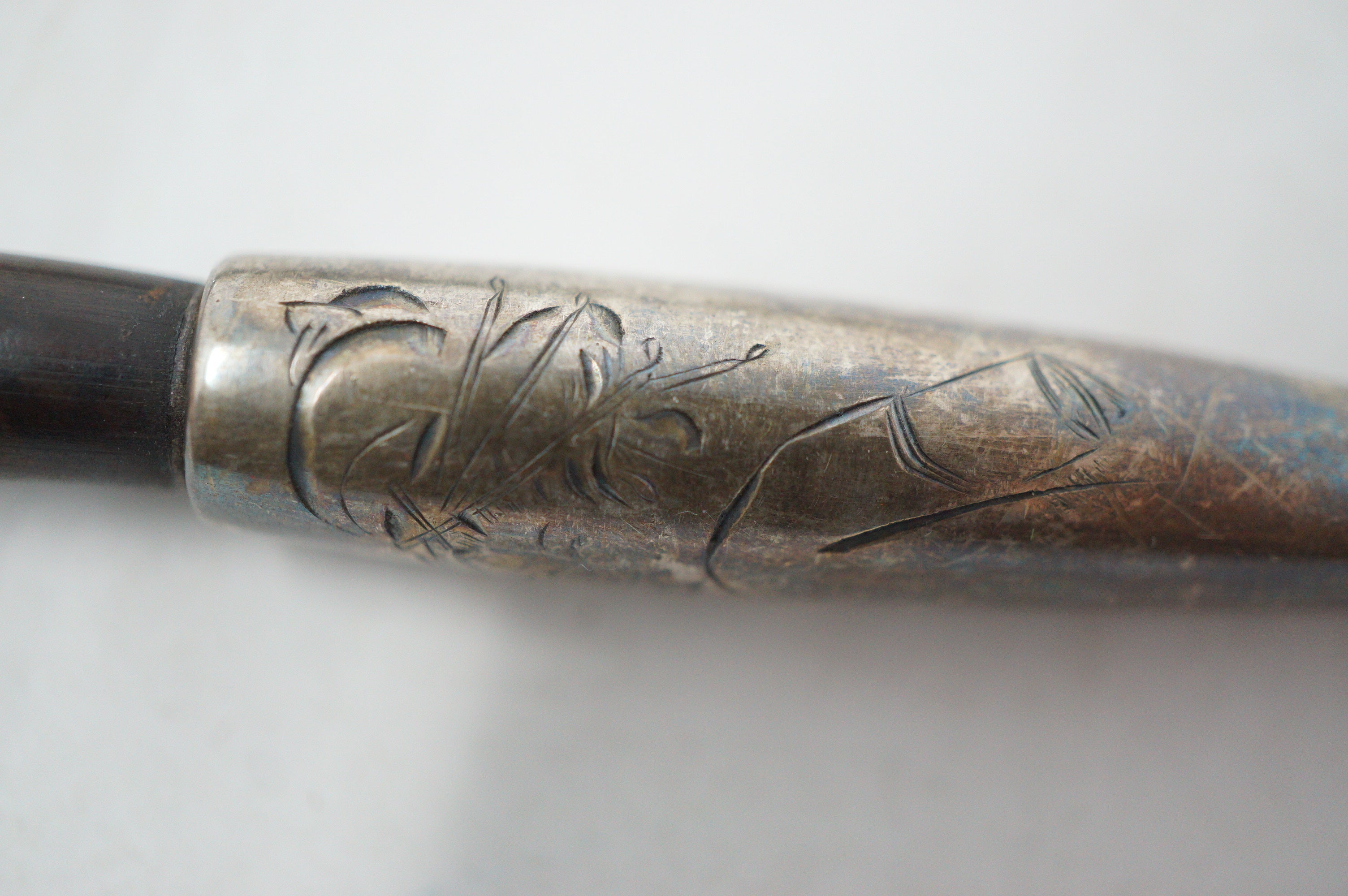 Japanese Kiseru Pipe Set Bamboo & Silver Signed with Geisha Engraving 1111D6