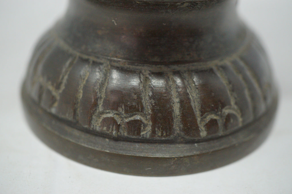 Japanische buddhistische Bronzevase, signiertes antikes Original aus Japan 1101D7