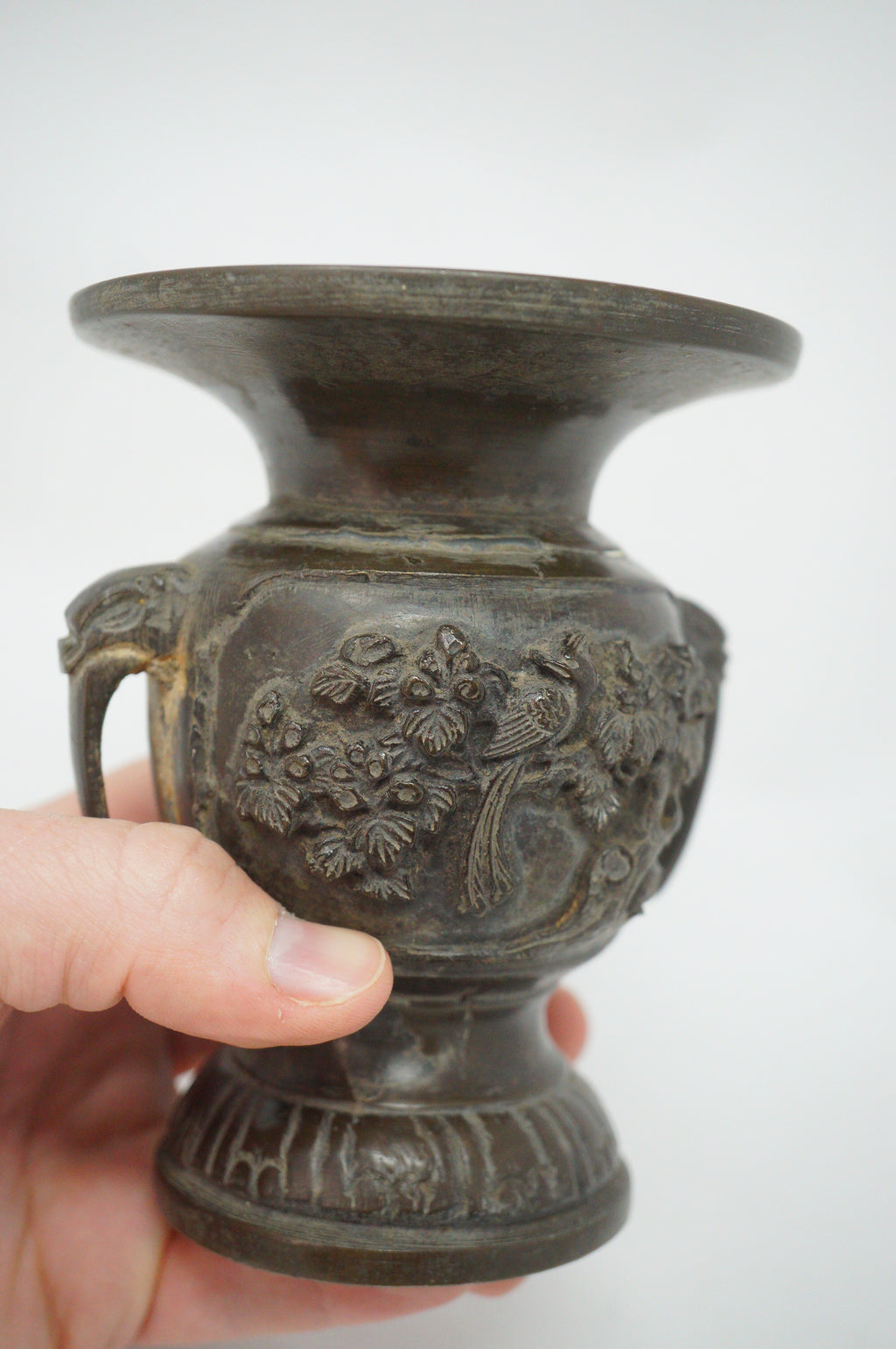 Japanische buddhistische Bronzevase, signiertes antikes Original aus Japan 1101D7