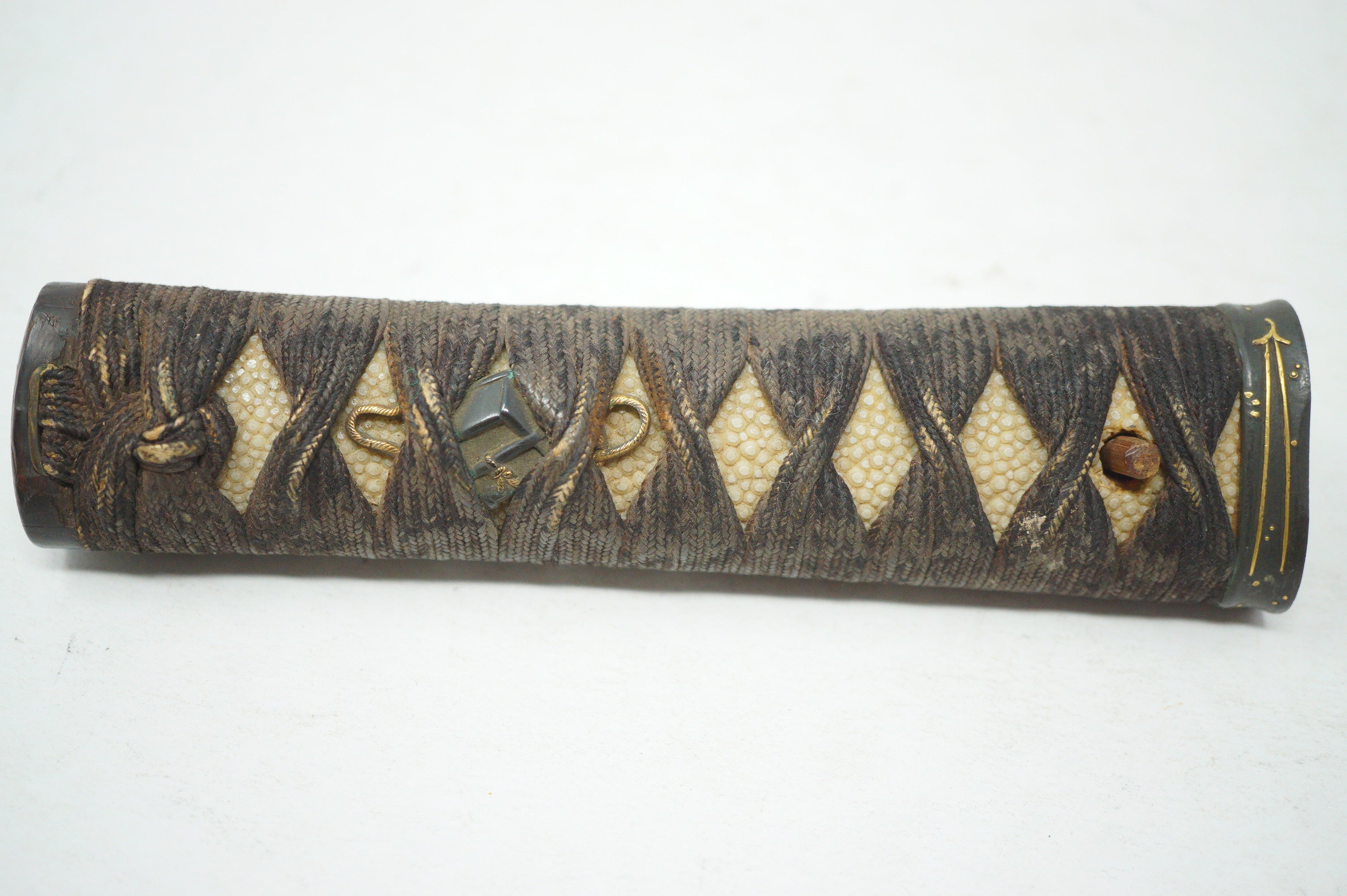 Antique Edo Period Japanese Wakizashi Tsuka • Arrow Motif Gold Inlay Fuchi • Geometric Mixed-Metal Menuki Sword Handle 0623G8