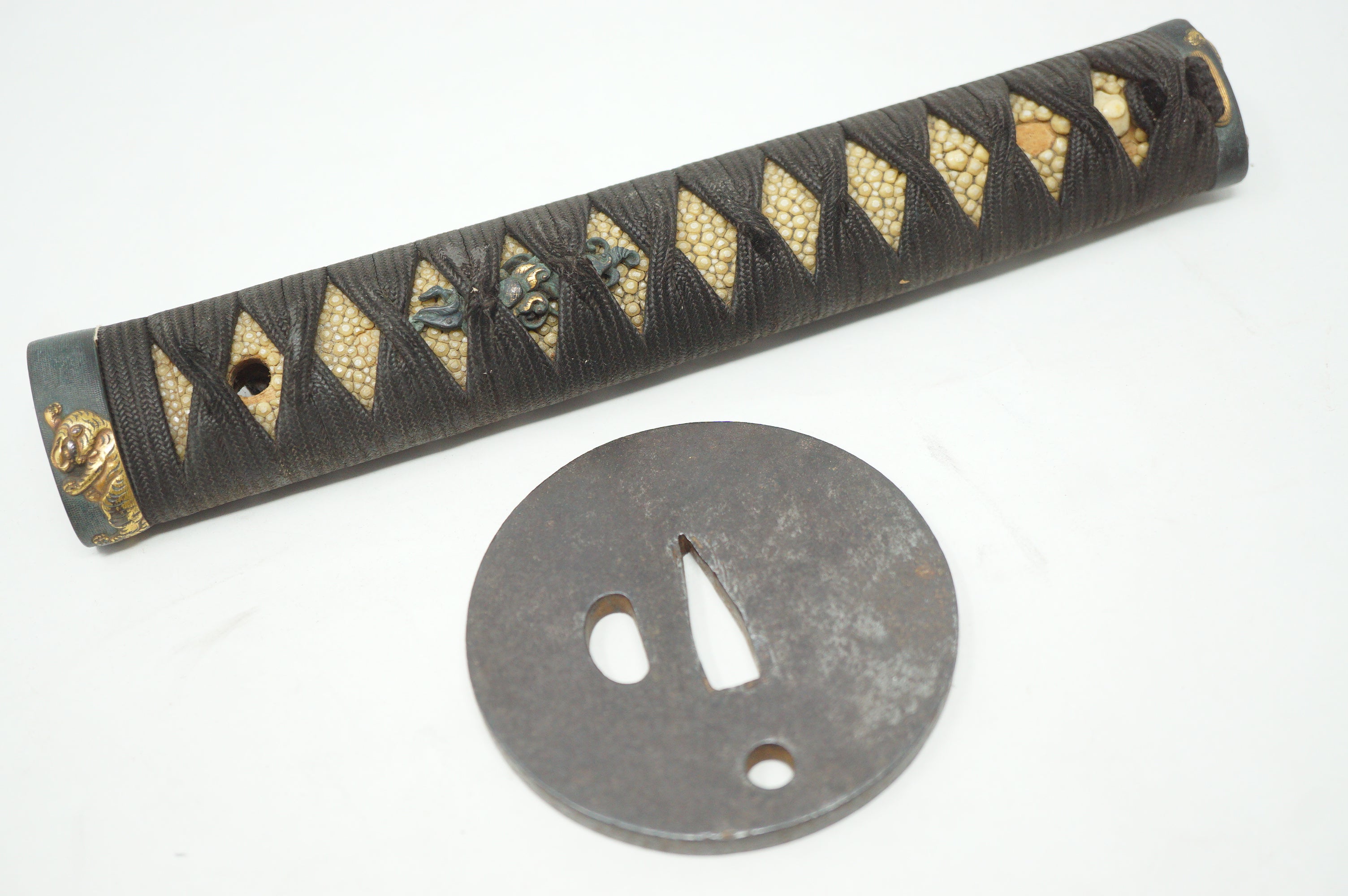 Japanese Katana Sword Parts Tsuka Handle Tiger Inlays Signed Tsuba Guard Original Set 0922F9