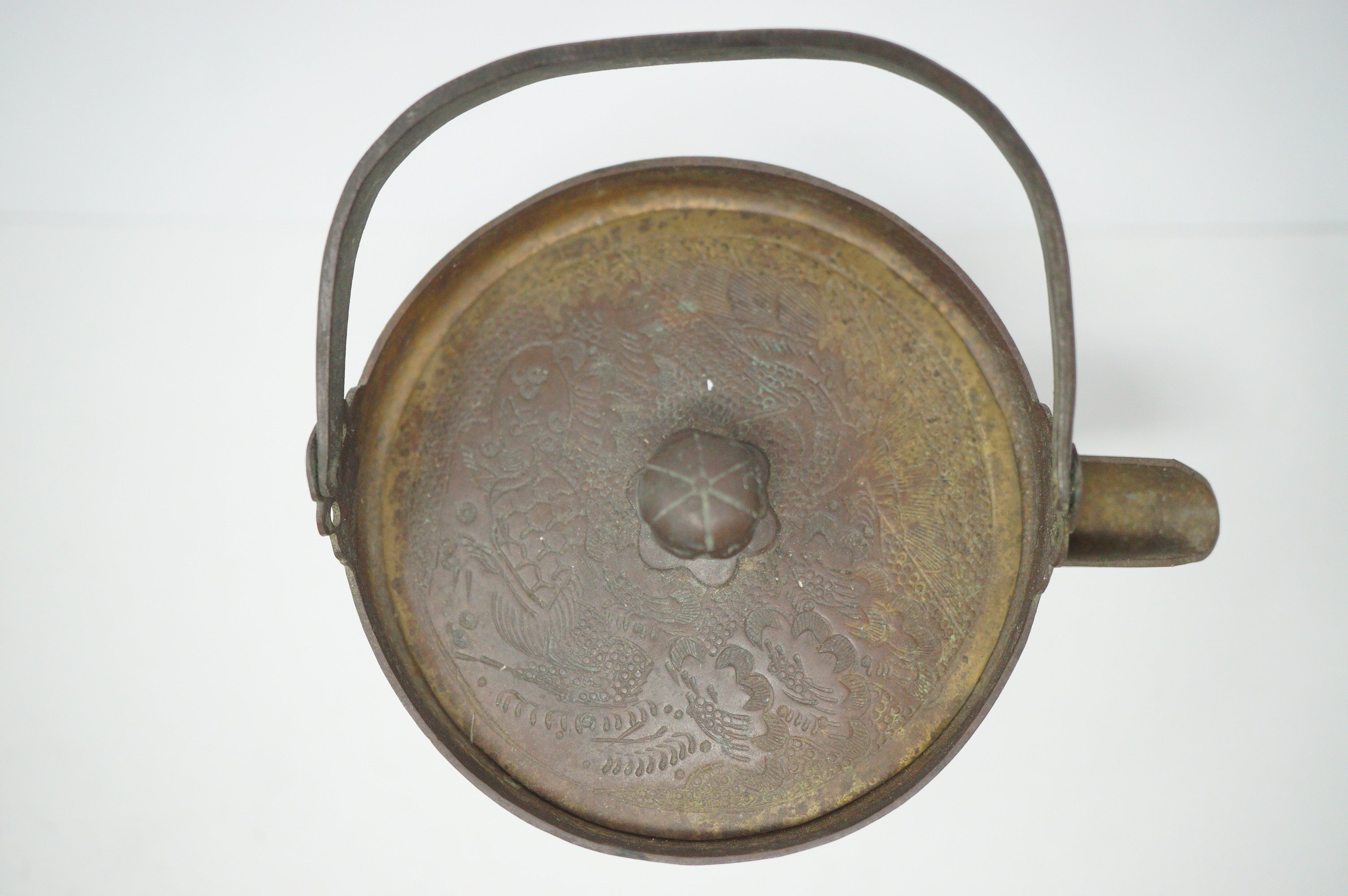 Eleganter Kupfer-Teekessel mit detaillierter Gravur „Japanese Antique“ 0914D9
