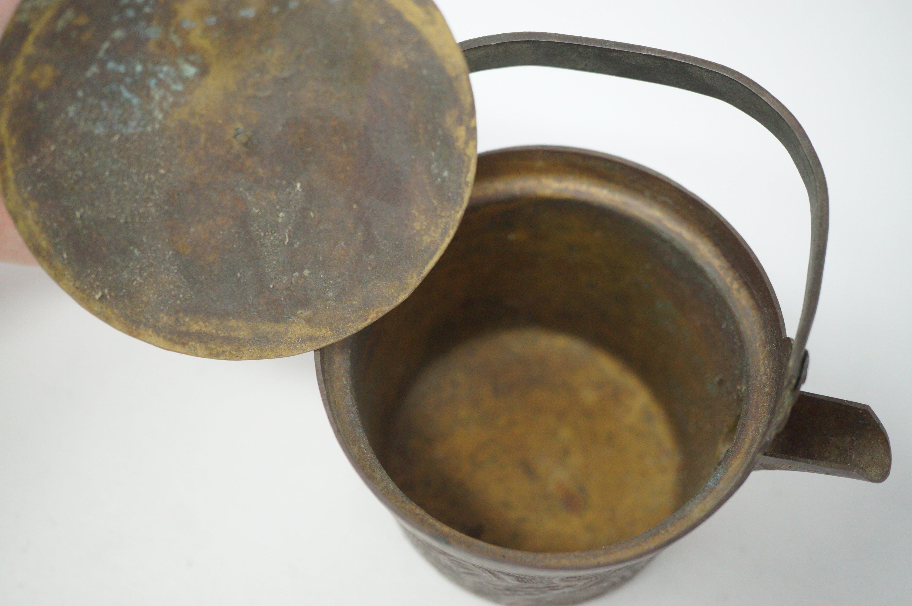 Eleganter Kupfer-Teekessel mit detaillierter Gravur „Japanese Antique“ 0914D9