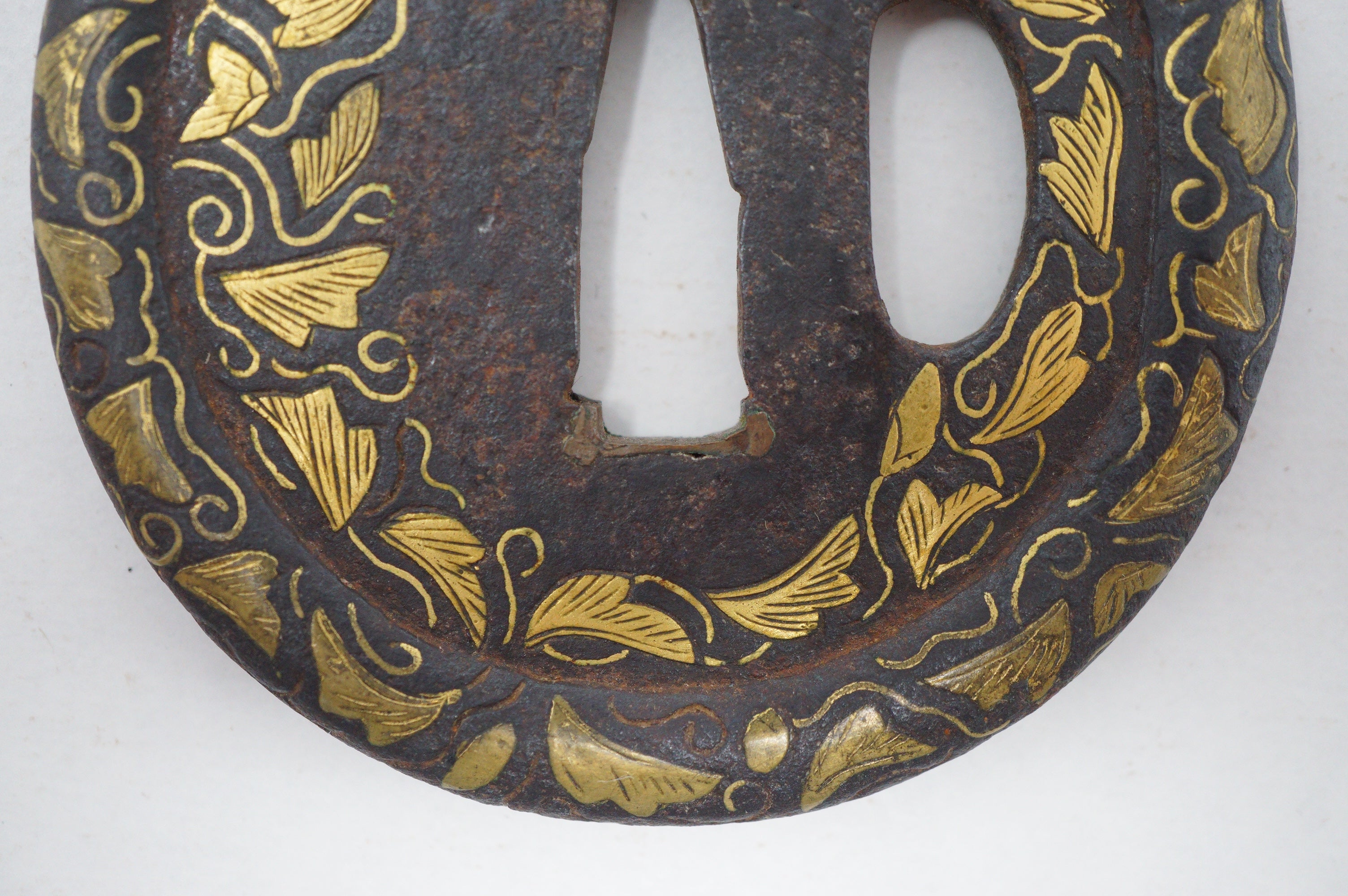 Japanese Tsuba Iron Sword Guard for Katana or Wakizashi with fine Gold Inlays 1201F9
