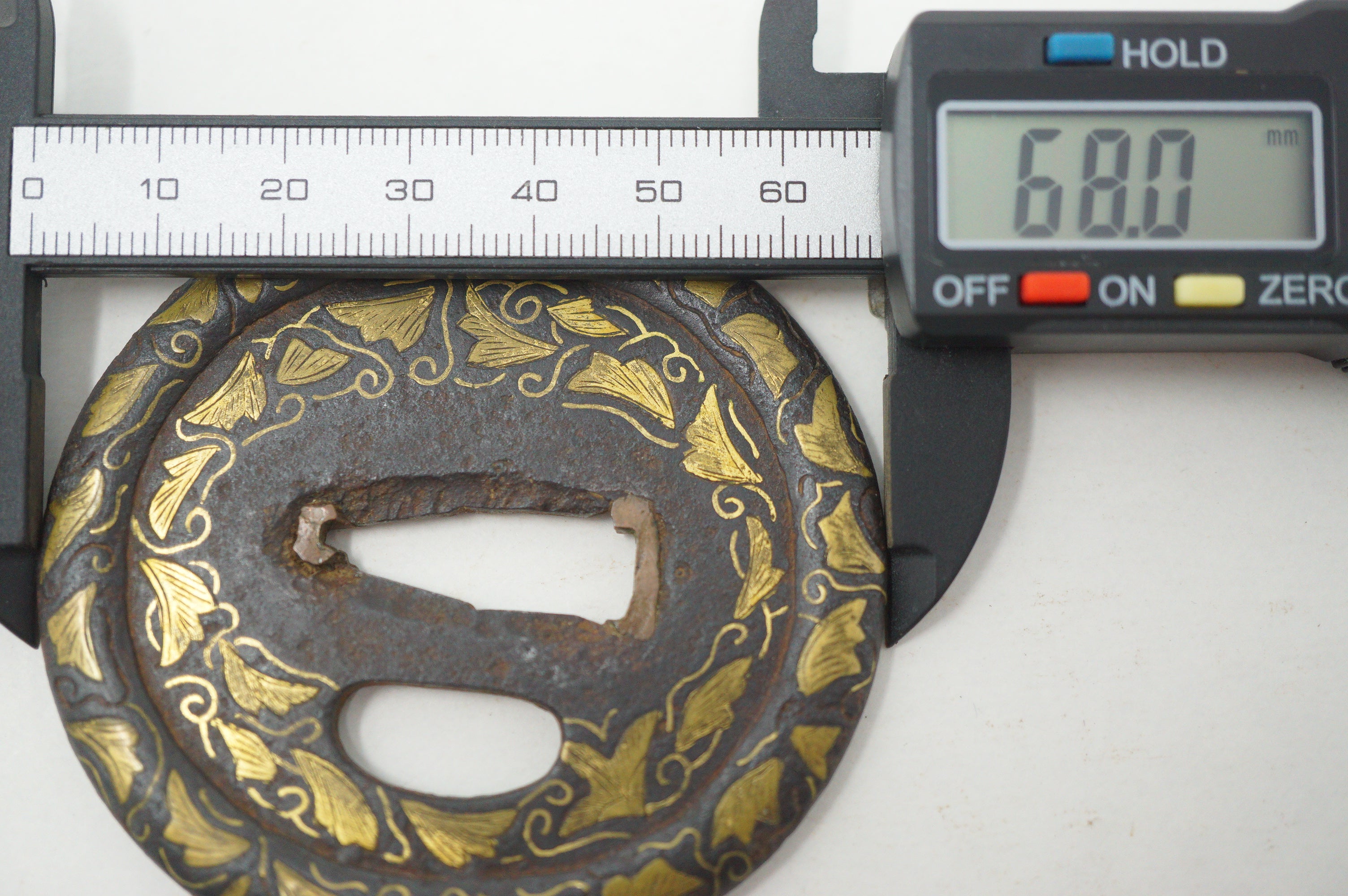 Japanese Tsuba Iron Sword Guard for Katana or Wakizashi with fine Gold Inlays 1201F9