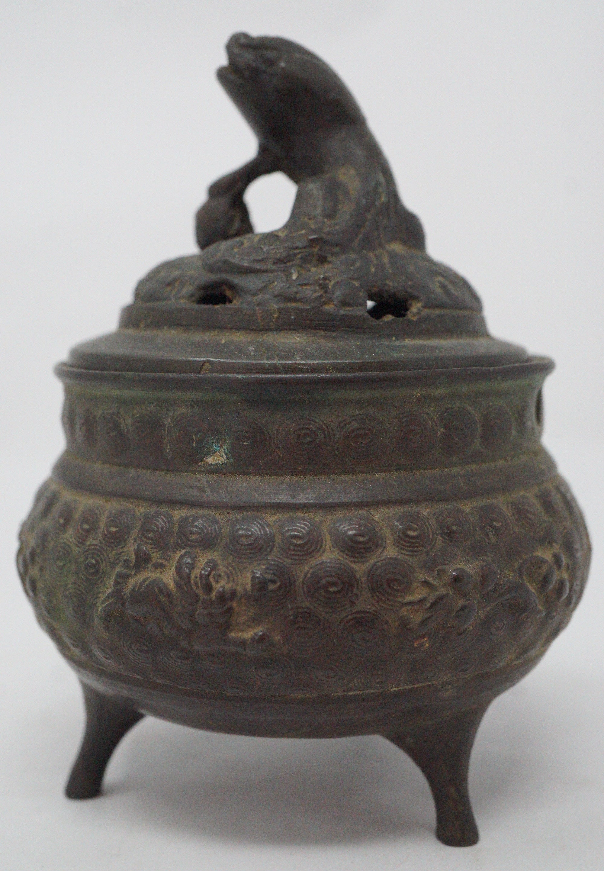 Japanischer buddhistischer Weihrauchbrenner mit Shishi-Löwen-Hund-Figur, antikes Original aus Japan 1101D9