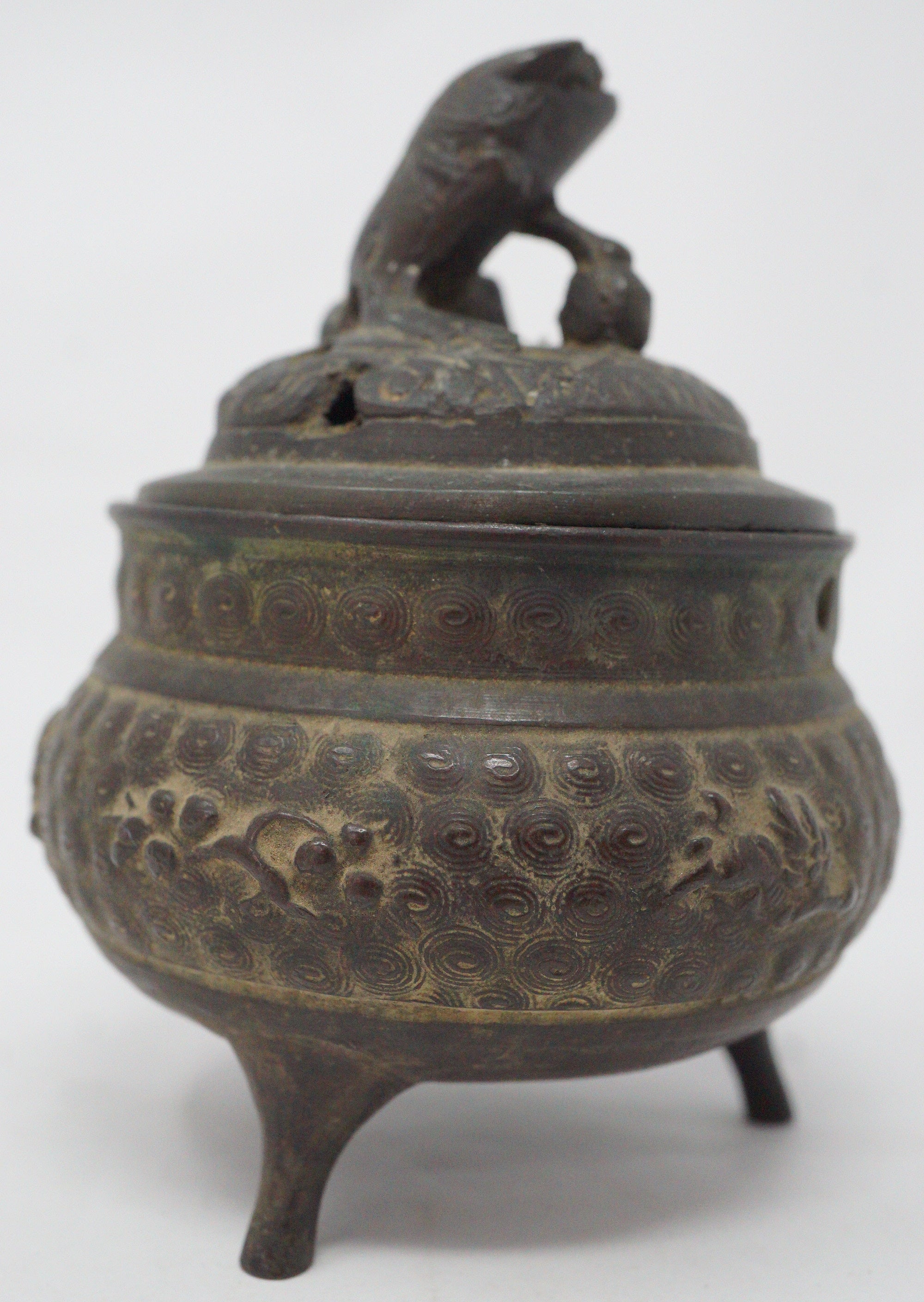 Japanischer buddhistischer Weihrauchbrenner mit Shishi-Löwen-Hund-Figur, antikes Original aus Japan 1101D9