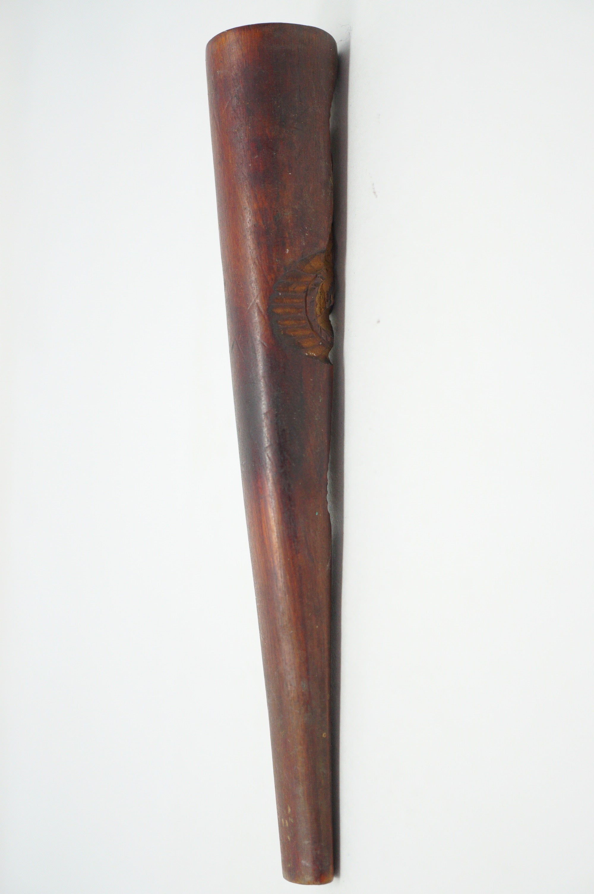 Japanisches antikes Zigarettenmundstück aus Holz mit geschnitztem Hannya-Masken-Design 0507E9