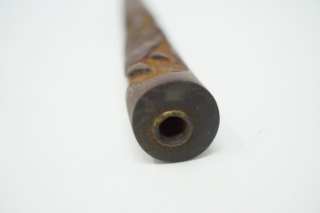 Japanisches antikes Zigarettenmundstück aus Holz mit geschnitztem Hannya-Masken-Design 0507E9
