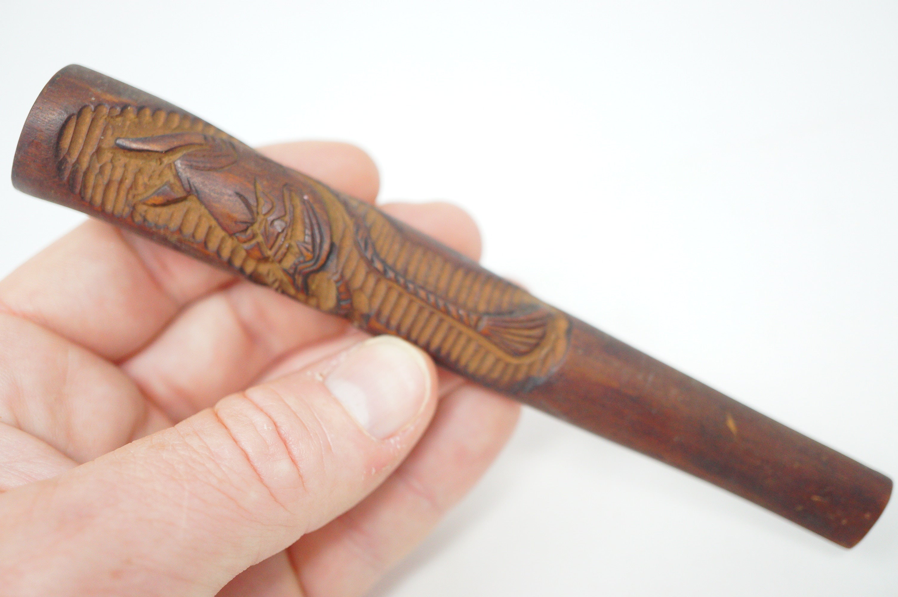 Japanisches antikes Zigarettenmundstück aus Holz mit geschnitztem Hannya-Masken-Design 0507E9